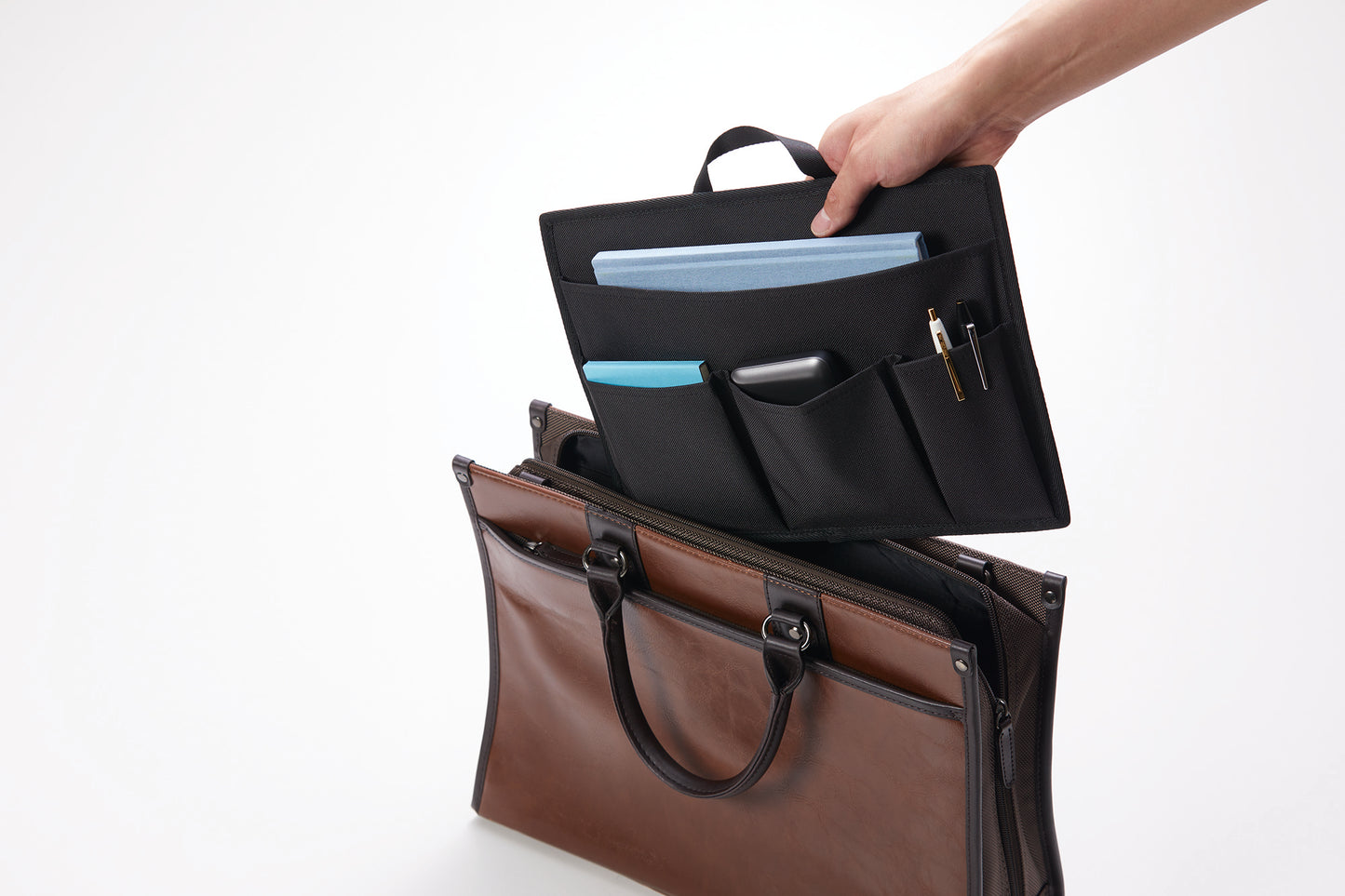 TRAVEL ORGANIZER Hanging Organizer